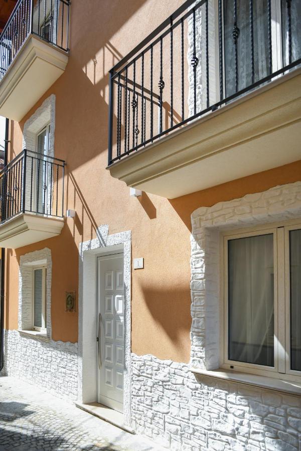 Bed and Breakfast Athena Шилла Экстерьер фото